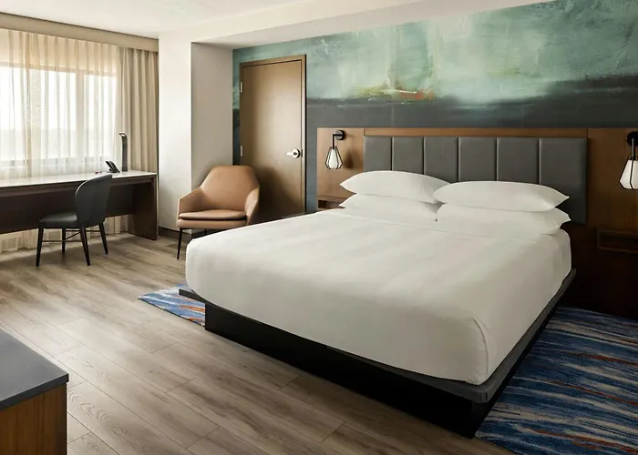 Oshkosh Marriott Waterfront Hotel & Convention Center