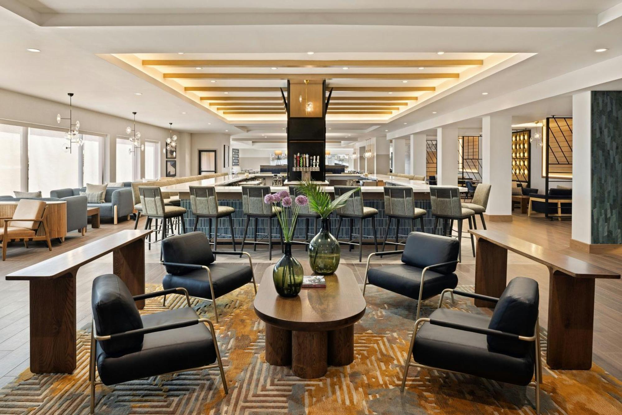 Marriott Waterfront & Convention Center Hotel